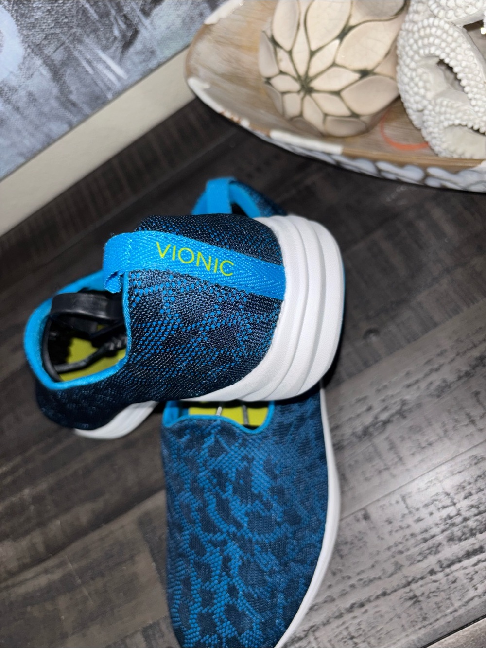 Vionic Hydra 331 Slip-On Sneakers WOMENS SZ 9 - Picture 6 of 9